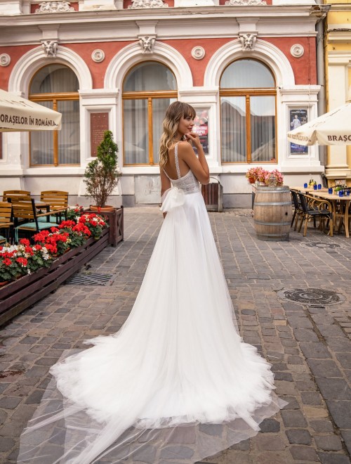 https://elisebride.ro/images/stories/virtuemart/product/5 Niko       (3).jpg